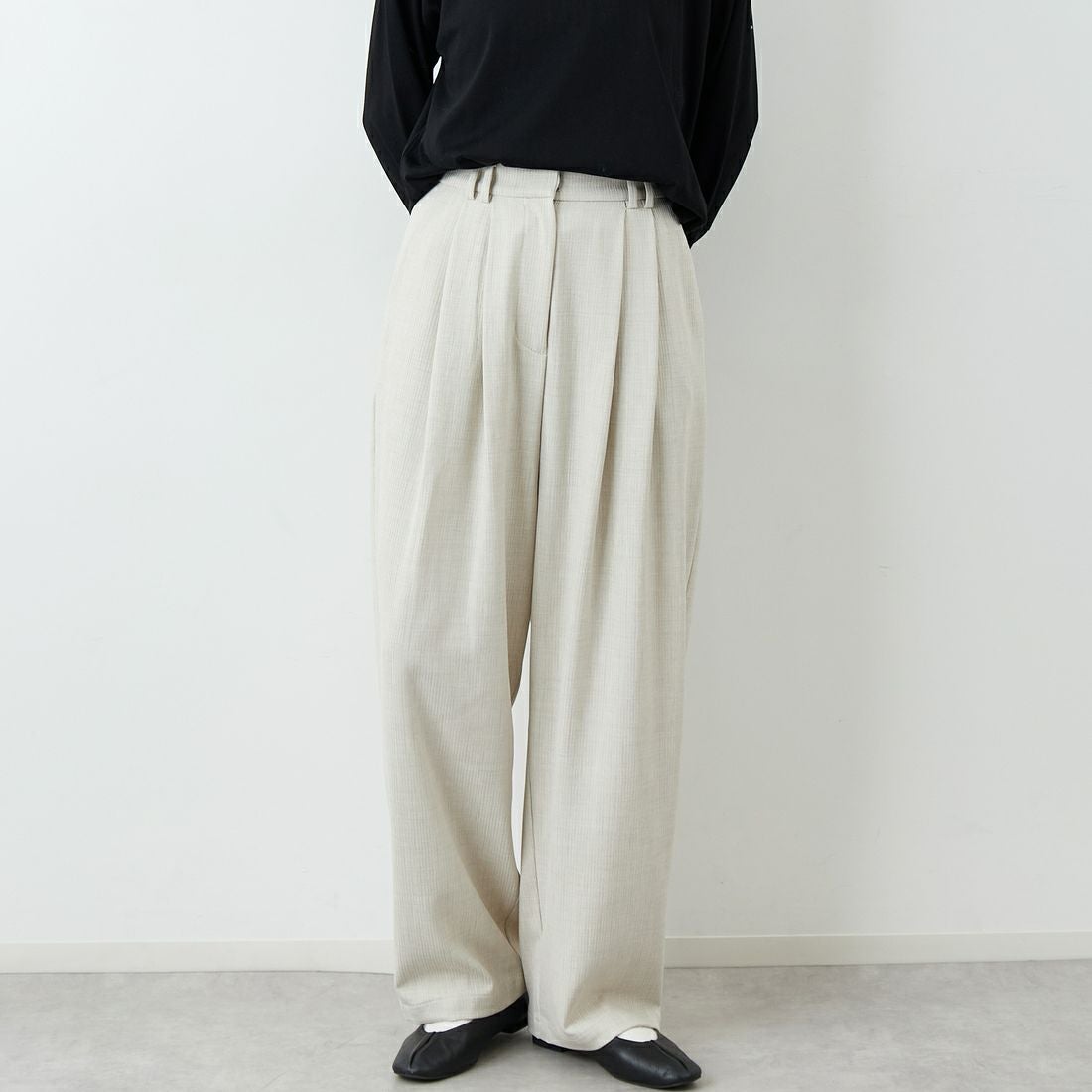 RIM.ARK [リムアーク] ドビーストライプ ダブルタックパンツ [460JSL31-0171] L/BEG &&モデル身長：162cm 着用サイズ：36&&