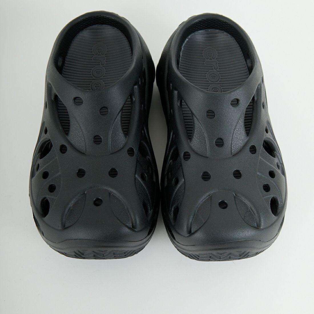 Crocs [クロックス] ケージド クロッグ [211141] BLACK