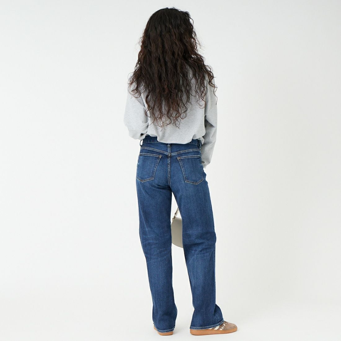 RED CARD TOKYO [レッドカード トーキョー] 35th Anniversary ストレートデニムパンツ [26W13201AVD] A-VINT DK &&モデル身長：162cm 着用サイズ：24&&