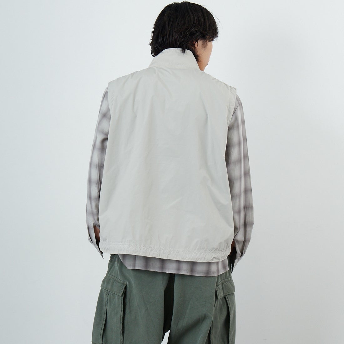 L.L.BEAN [エルエルビーン] ロクスベリーベスト [6175-3042] 24 SAND &&モデル身長：179cm 着用サイズ：L&&