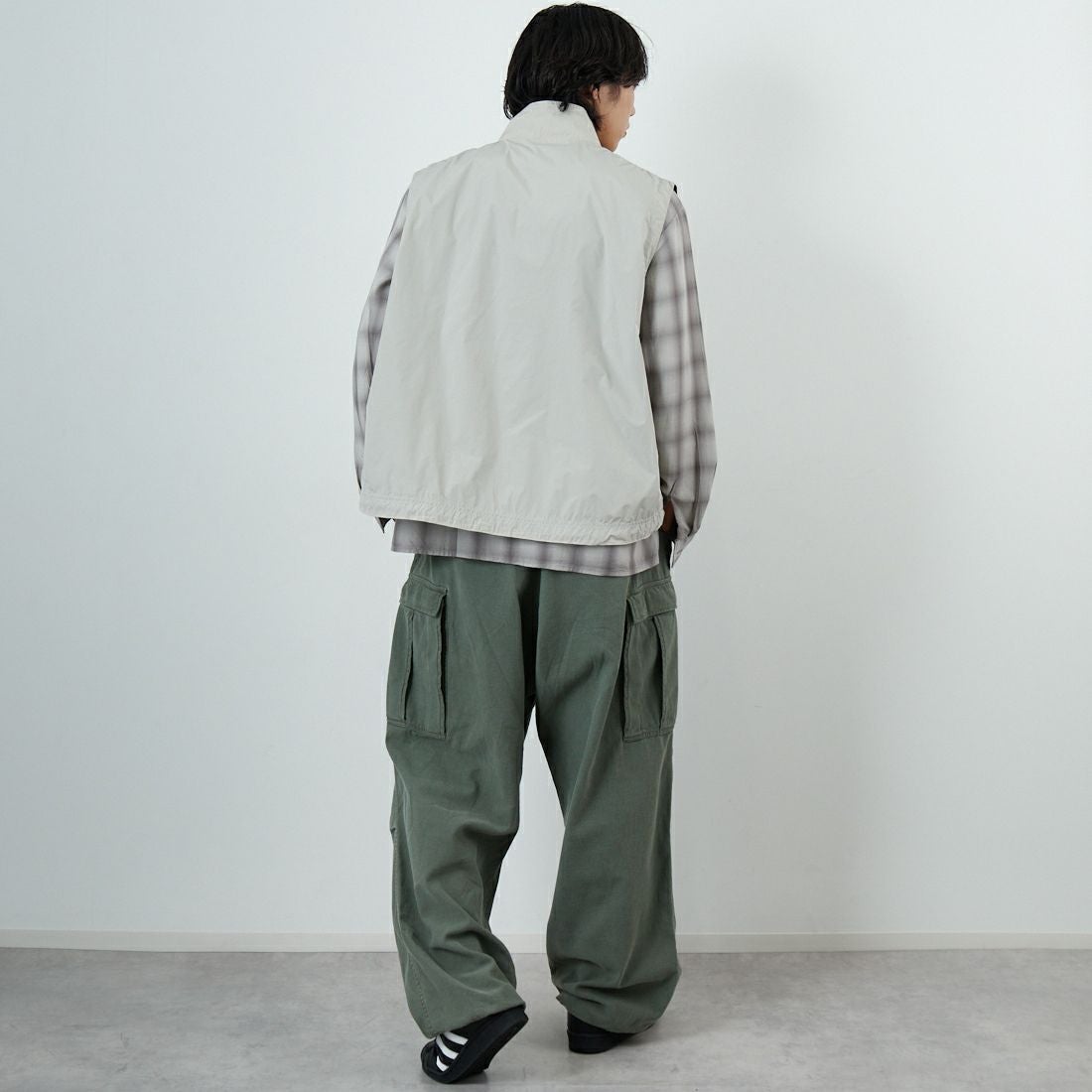 L.L.BEAN [エルエルビーン] ロクスベリーベスト [6175-3042] 24 SAND &&モデル身長：179cm 着用サイズ：L&&