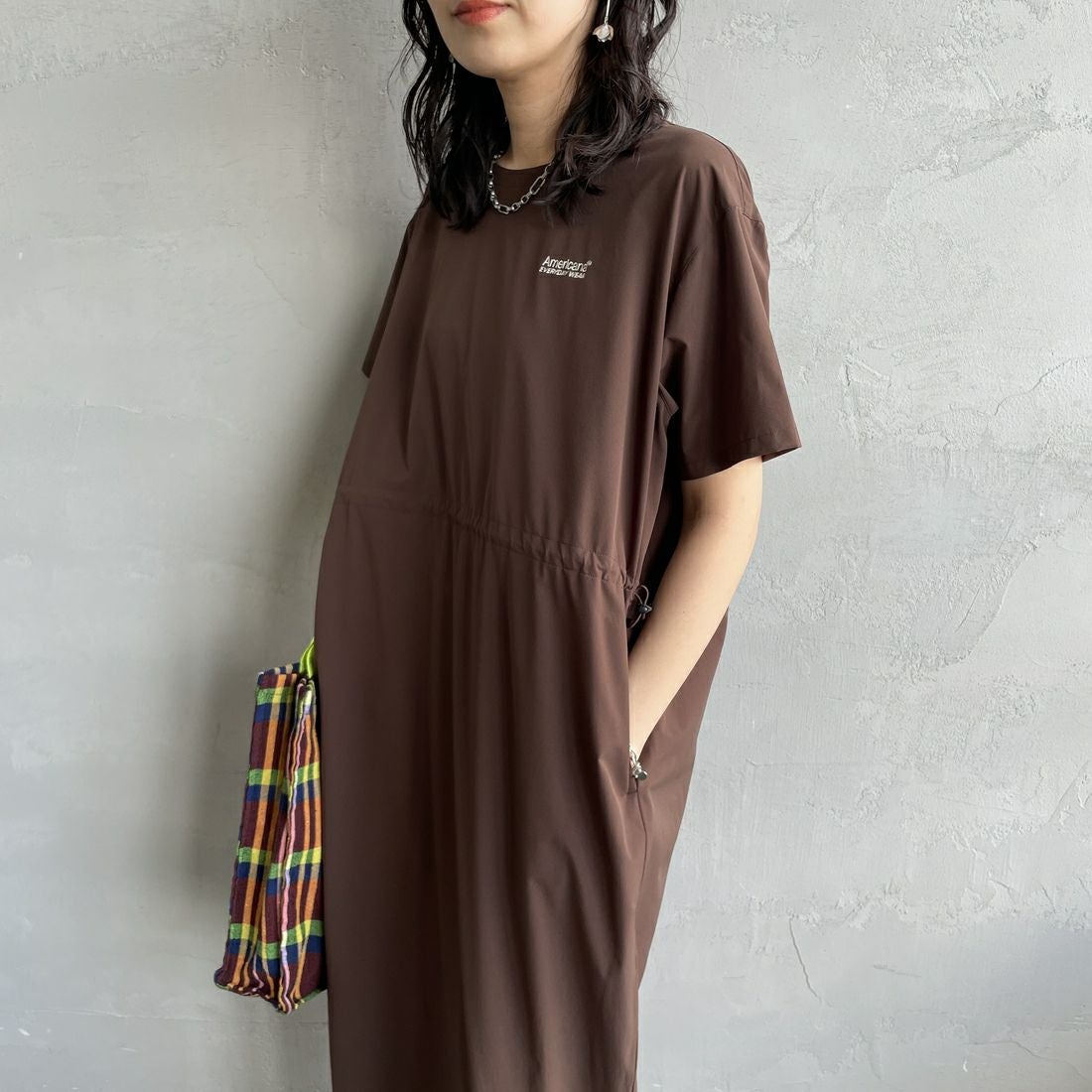 Americana × JEANS FACTORY [アメリカーナ × ジーンズファクトリー] 別注 4WAYストレッチ ウエストギャザー マキシ丈ワンピース [ASO-S-849-JF] ﾌﾞﾗｳﾝ &&モデル身長：160cm 着用サイズ：ONE SIZE&&