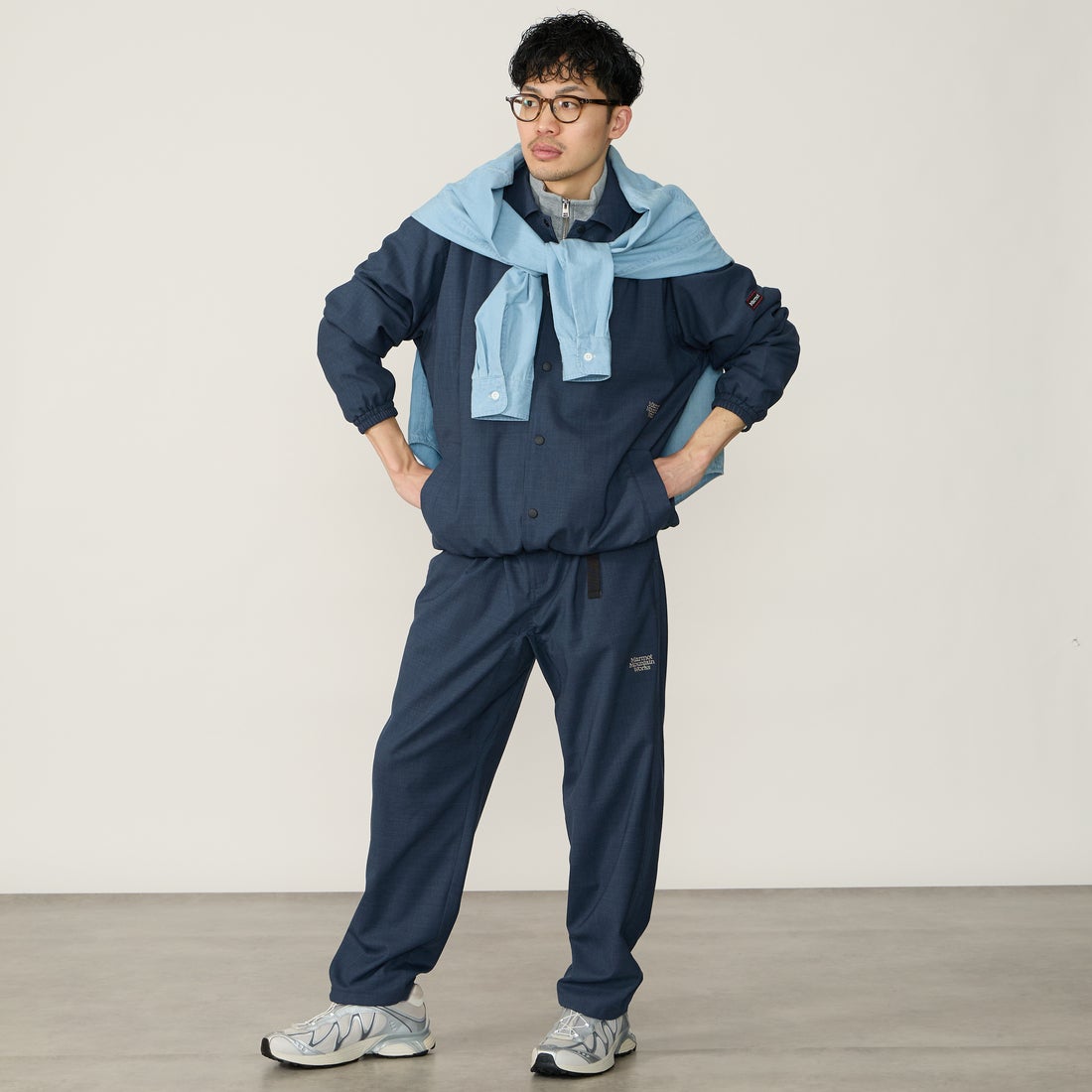 Marmot [マーモット] 別注 メリノウール コーチジャケット [MTSS26MJK330IN-JF] NAVY &&モデル身長：168cm 着用サイズ：L&&