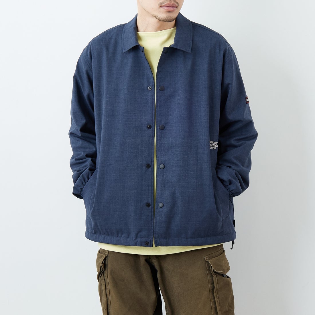 Marmot [マーモット] 別注 メリノウール コーチジャケット [MTSS26MJK330IN-JF] NAVY &&モデル身長：168cm 着用サイズ：L&&