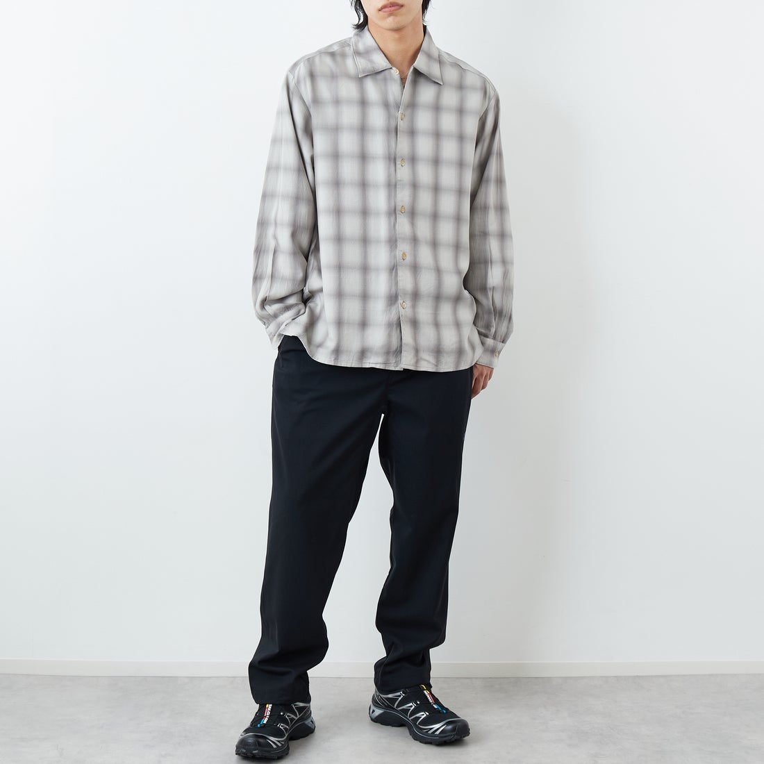 Marmot [マーモット] 別注 メリノウール タックパンツ [MTSS26MPT331IN-JF] BLACK &&モデル身長：179cm 着用サイズ：L&&