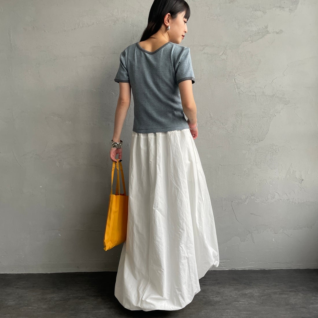 Robert P.Miller [ロバートピーミラー] 別注 クロップド丈 ボーダーヘンリーネックTシャツ [RM261-2265IN-JF] CLOUD&&モデル身長：150cm 着用サイズ：F&&