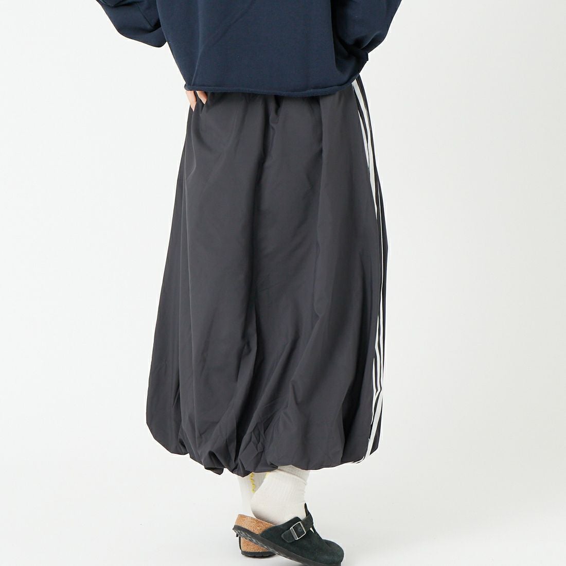 adidas Originals [アディダス オリジナルス] バルーンロングスカート [UW778] KC8088 &&モデル身長：162cm 着用サイズ：S&&