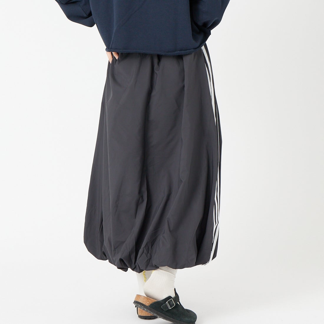 adidas Originals [アディダス オリジナルス] バルーンロングスカート [UW778] KC8088 &&モデル身長：162cm 着用サイズ：S&&