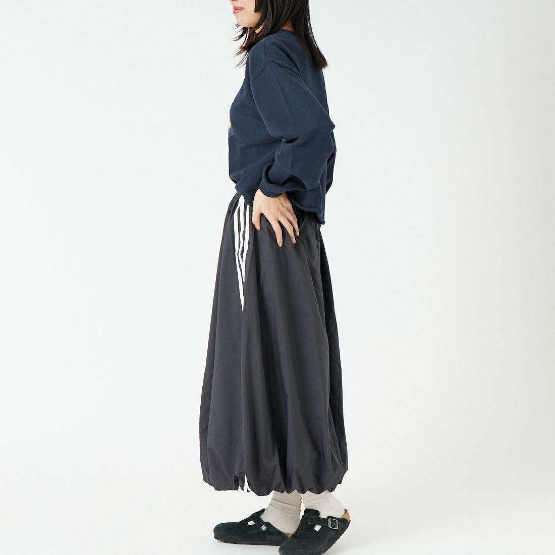 adidas Originals [アディダス オリジナルス] バルーンロングスカート [UW778] KC8088 &&モデル身長：162cm 着用サイズ：S&&