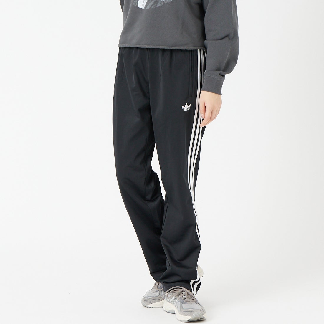 adidas Originals [アディダス オリジナルス] ファイヤーバード トラックパンツ [TV934] KD8315 &&モデル身長：162cm 着用サイズ：XS&&