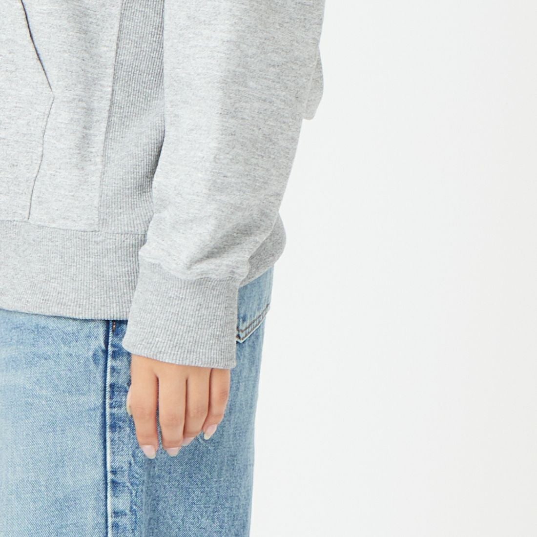 THE NORTH FACE [ザ ノースフェイス] バックスクエアロゴフーディ [NT62533] Z &&モデル身長：162cm 着用サイズ：S&&