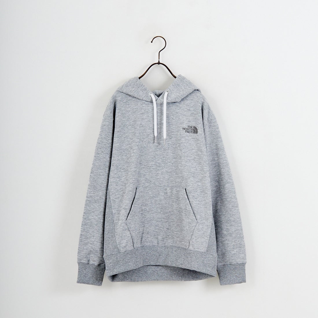 THE NORTH FACE [ザ ノースフェイス] バックスクエアロゴフーディ [NT62533] Z