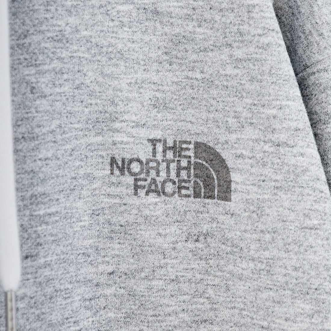 THE NORTH FACE [ザ ノースフェイス] バックスクエアロゴフーディ [NT62533] Z