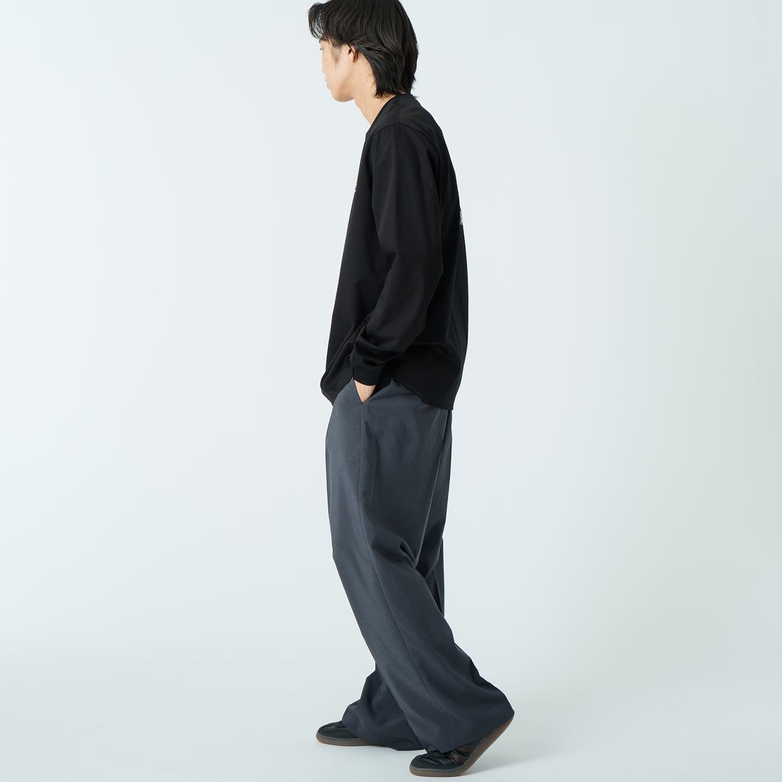 TATRAS [タトラス] BELECI/ベレチ ロングスリーブTシャツ [MCKZ0055083588] BLACK &&モデル身長：179cm 着用サイズ：4&&