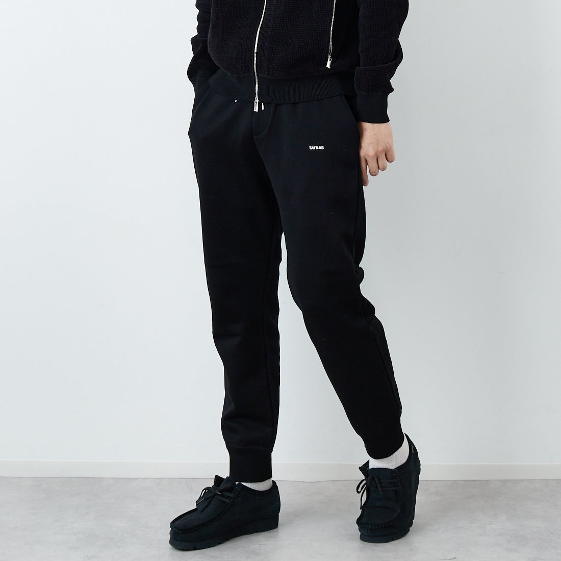 BLACK&&モデル身長：179cm 着用サイズ：3&&