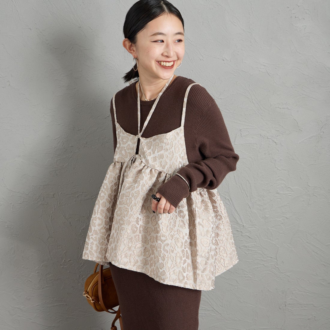 22 BEIGE&&モデル身長：150cm 着用サイズ：F&&