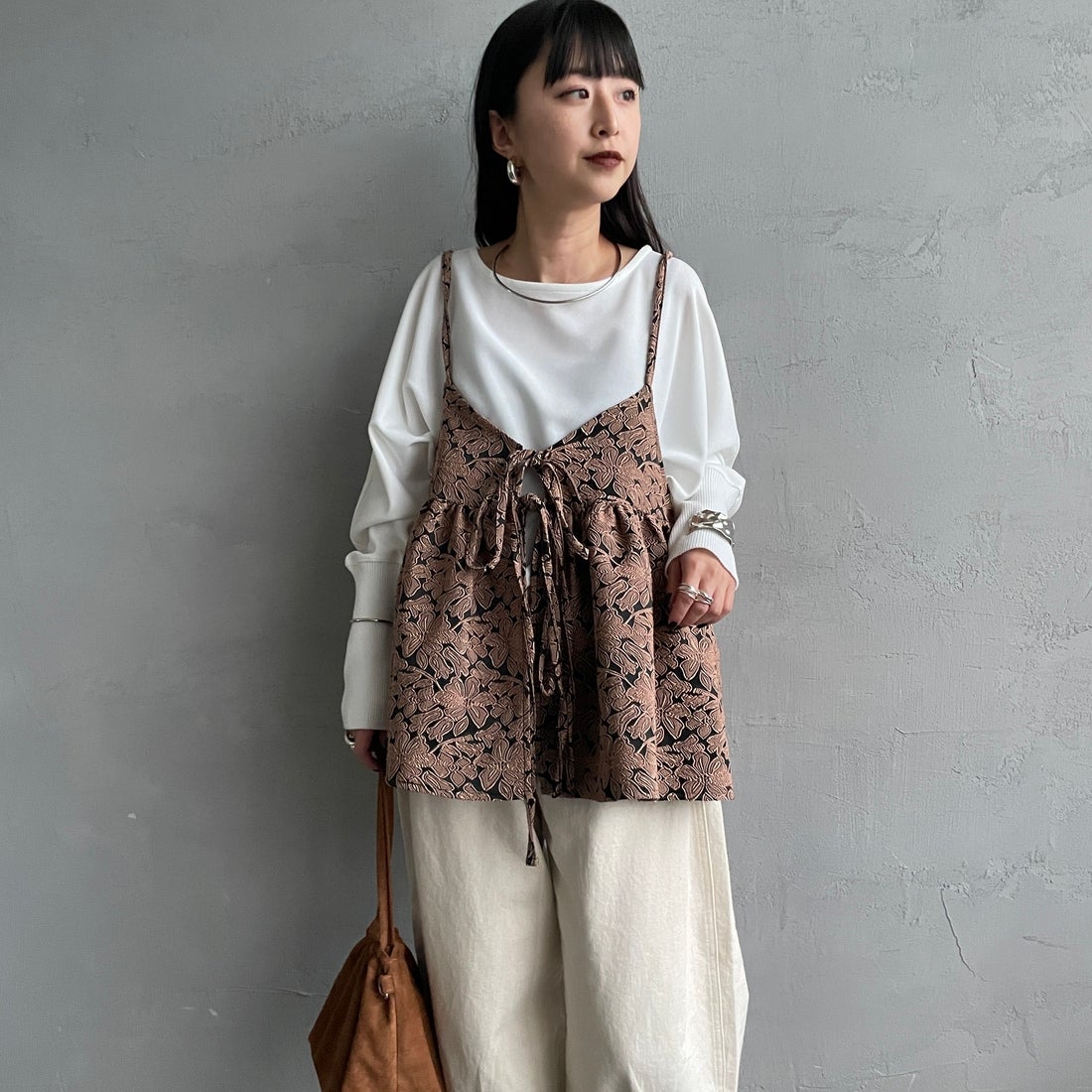 nenom [ネノム] マルチWAY ジャガード ペプラムキャミブラウス [NE26312007] 28 BLK/BRN &&モデル身長：150cm 着用サイズ：F&&