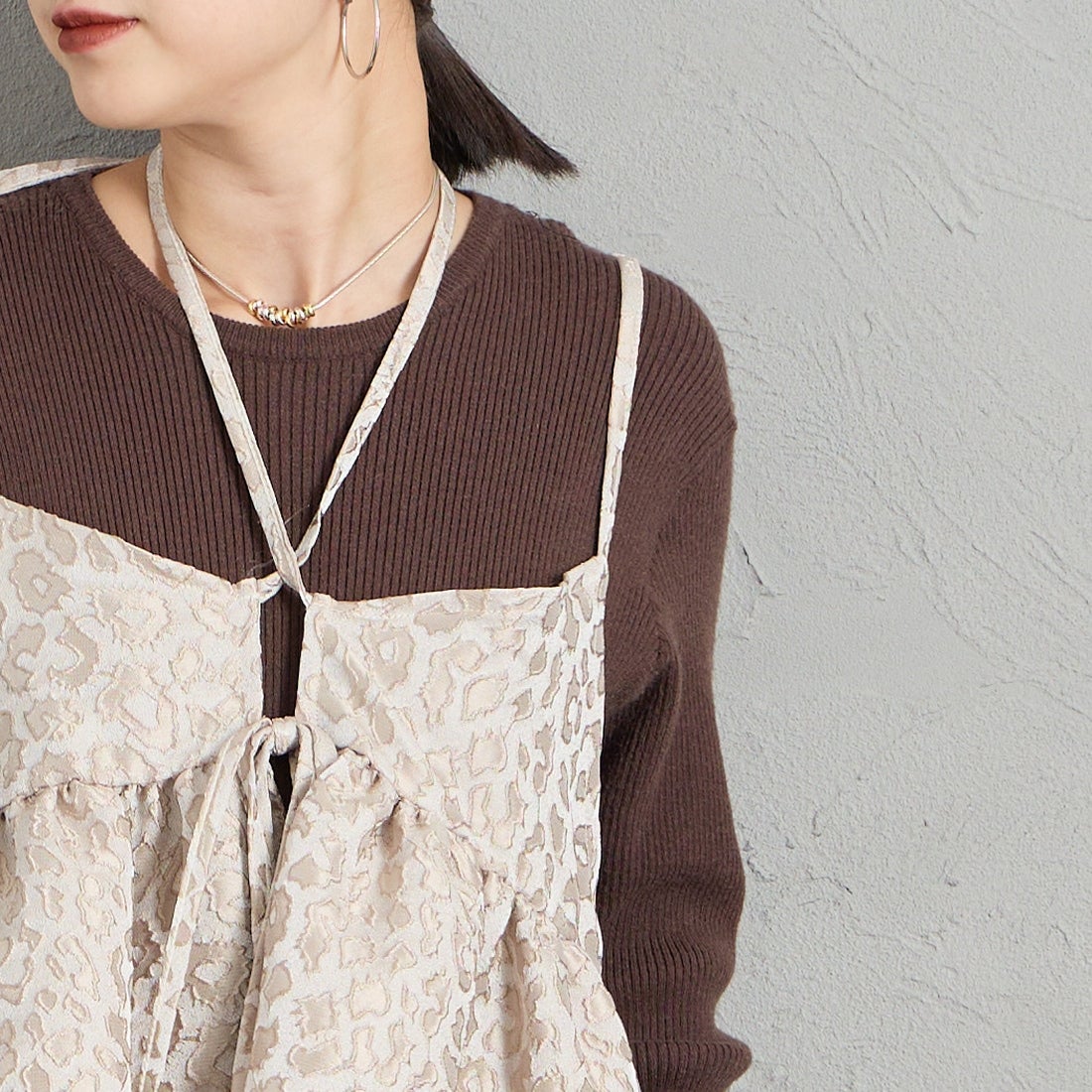 nenom [ネノム] マルチWAY ジャガード ペプラムキャミブラウス [NE26312007] 22 BEIGE &&モデル身長：150cm 着用サイズ：F&&