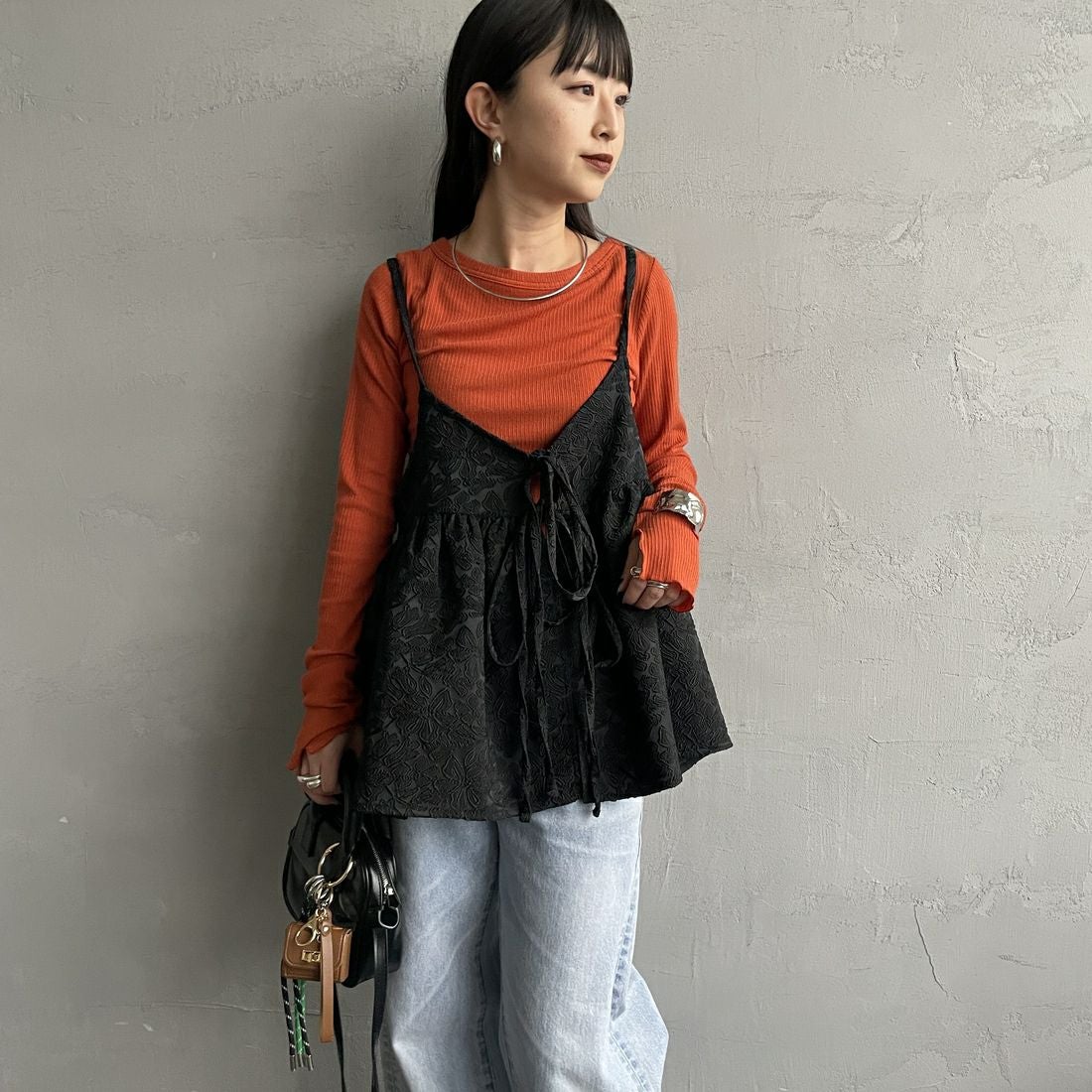 nenom [ネノム] マルチWAY ジャガード ペプラムキャミブラウス [NE26312007] 09 BLACK &&モデル身長：150cm 着用サイズ：F&&