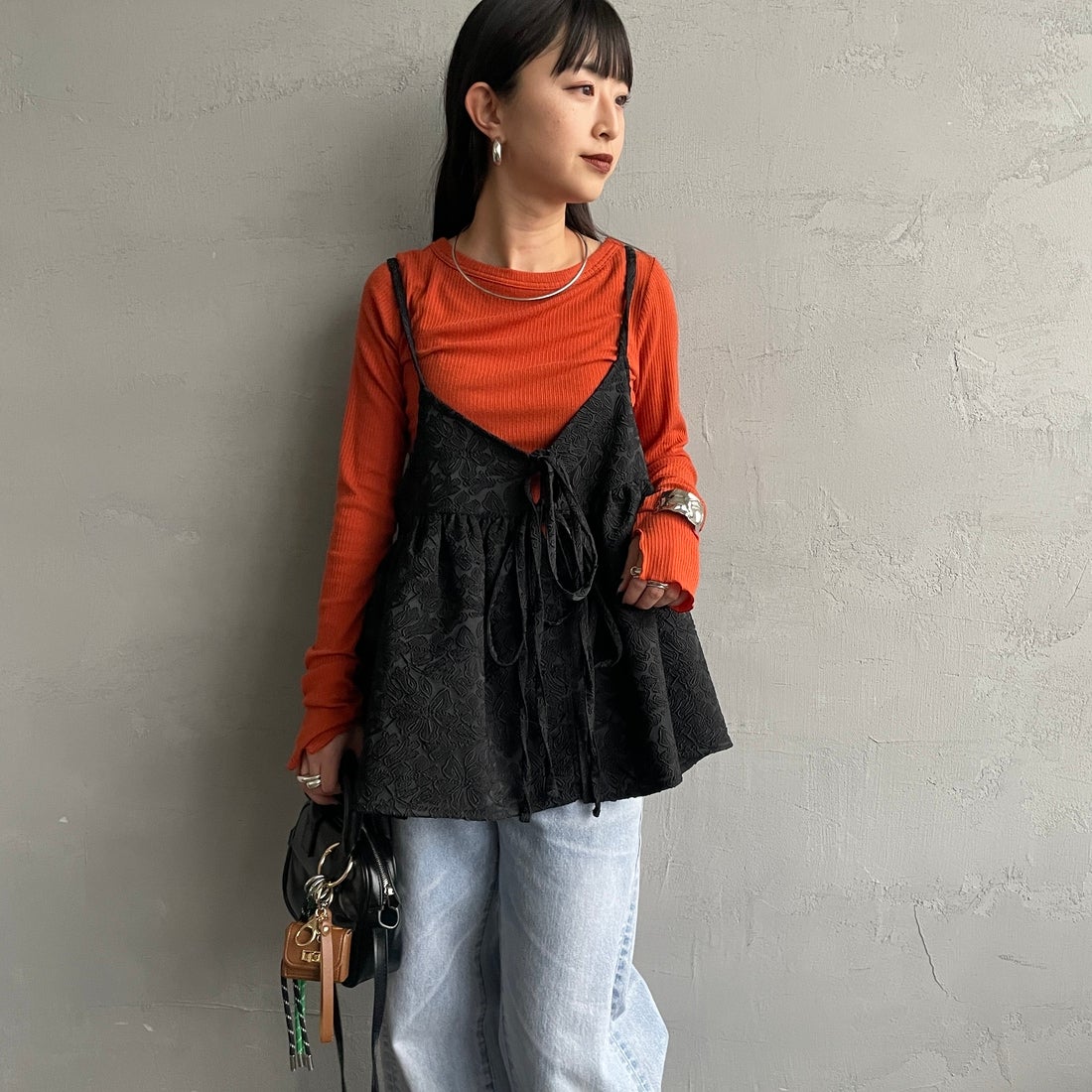 nenom [ネノム] マルチWAY ジャガード ペプラムキャミブラウス [NE26312007] 09 BLACK &&モデル身長：150cm 着用サイズ：F&&