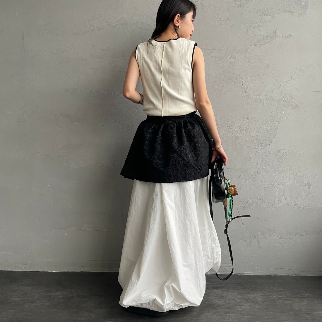 nenom [ネノム] マルチWAY ジャガード ペプラムキャミブラウス [NE26312007] 09 BLACK &&モデル身長：150cm 着用サイズ：F&&