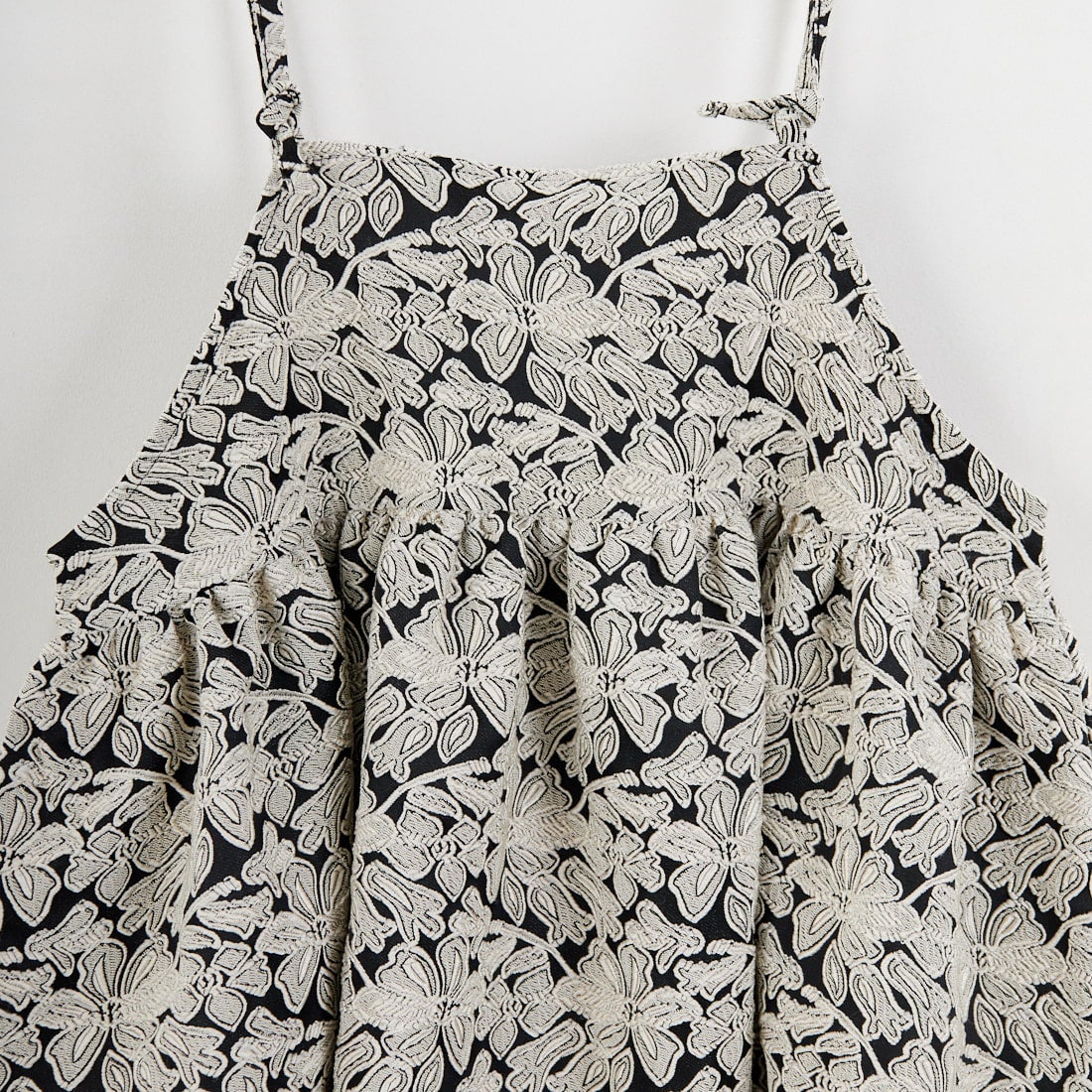 nenom [ネノム] マルチWAY ジャガード ペプラムキャミブラウス [NE26312007] 02 BLK/OFF