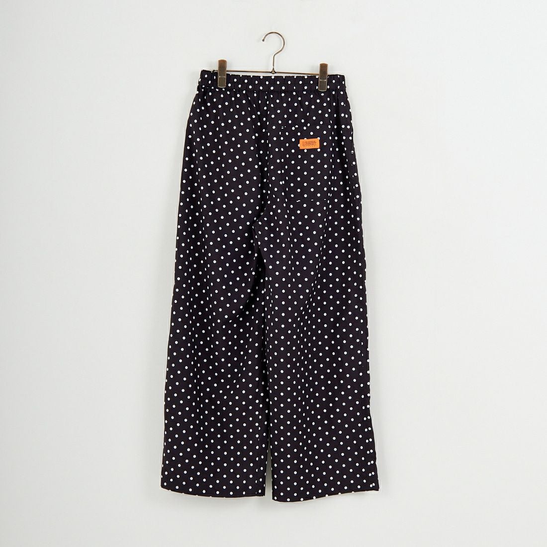 UNIVERSAL OVERALL [ユニバーサルオーバーオール] 別注 総柄イージーワイドパンツ [U2612634IN-JF] BLKﾄﾞｯﾄ