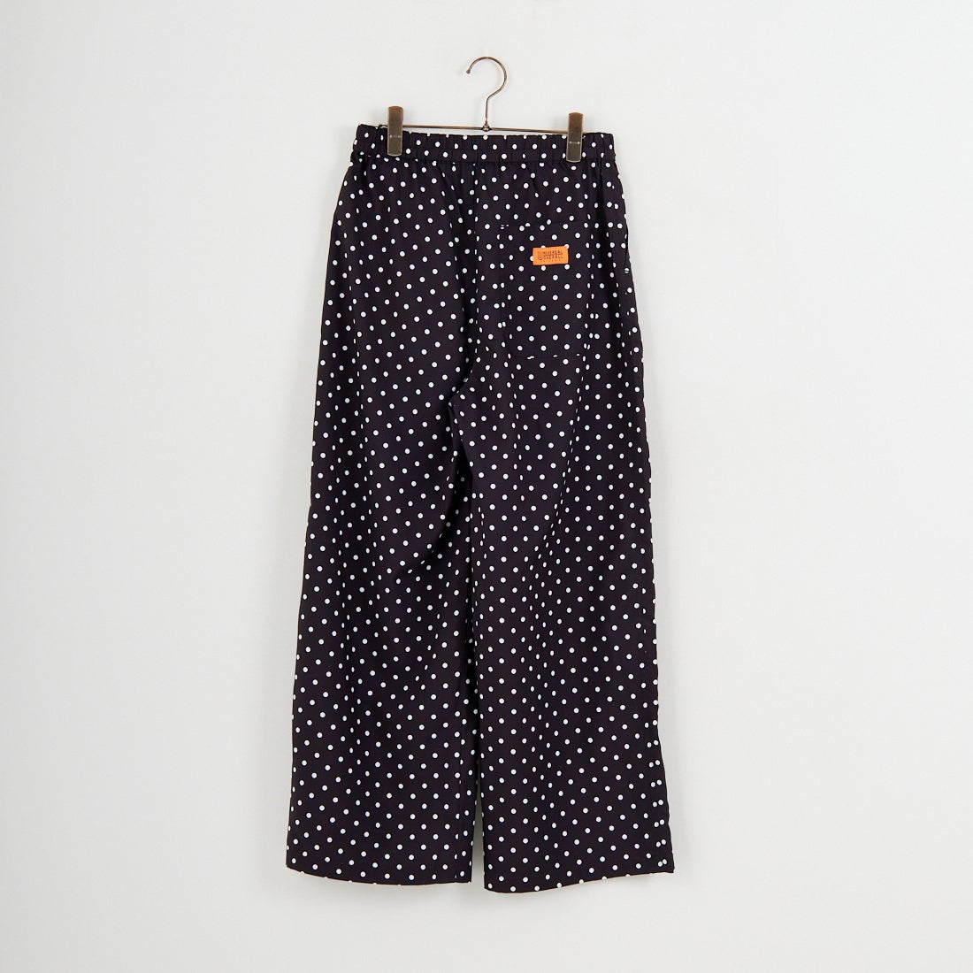 UNIVERSAL OVERALL [ユニバーサルオーバーオール] 別注 総柄イージーワイドパンツ [U2612634IN-JF] BLKﾄﾞｯﾄ