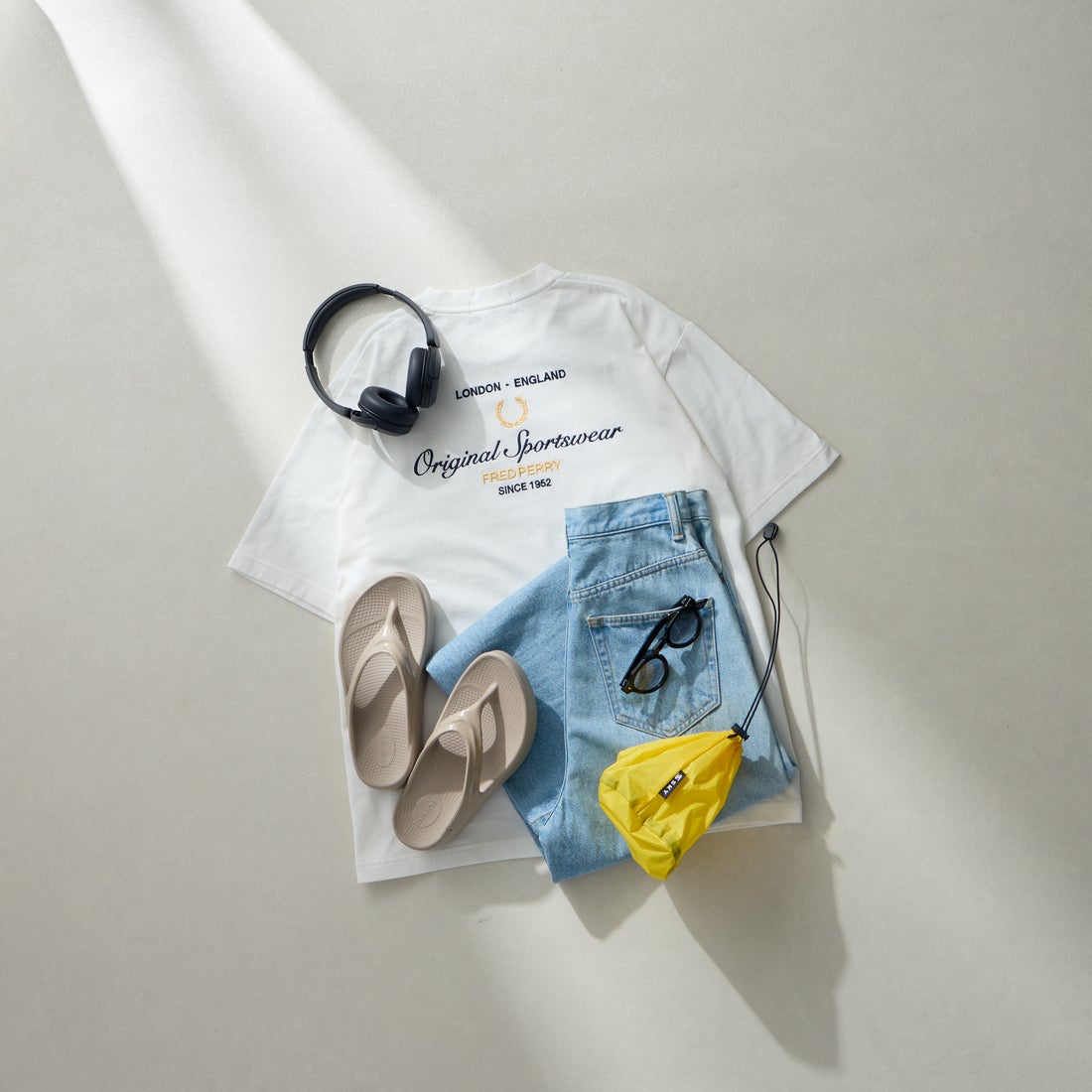 FRED PERRY [フレッドペリー] 別注 ORIGINAL SPORTSWEAR バック刺繍ロゴTシャツ [FPM-26S-023JF] SNOW WHITE