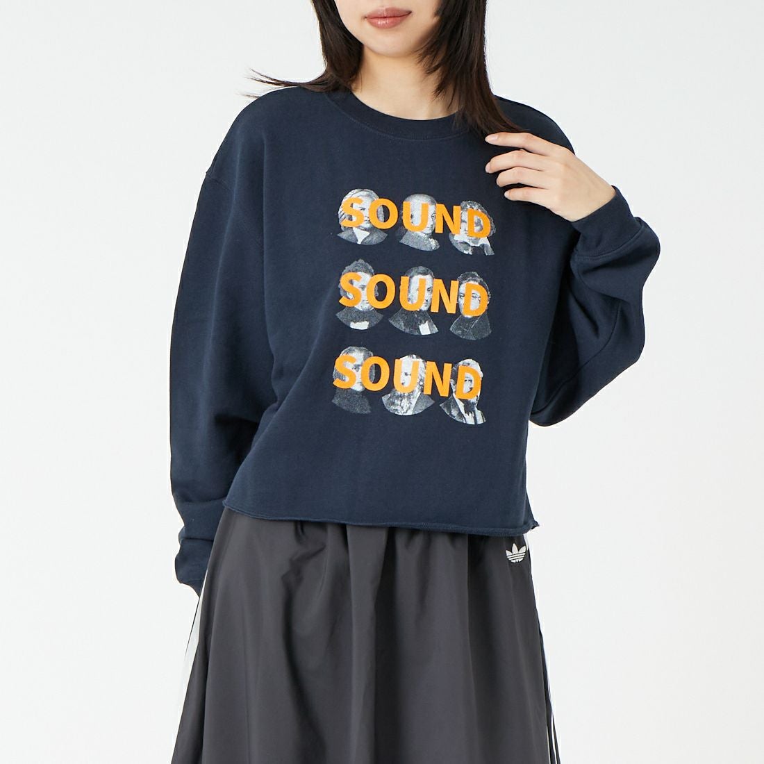 SCREEN STARS [スクリーンスターズ] 別注 偉人プリント カットオフスウェット [2523-IN3-JF] NAVY &&モデル身長：162cm 着用サイズ：F&&