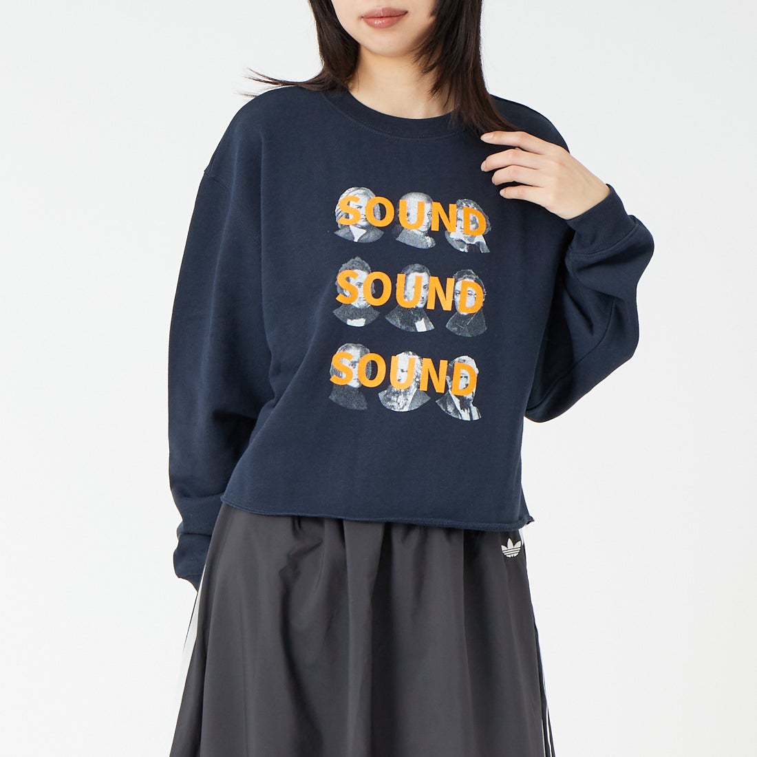 SCREEN STARS [スクリーンスターズ] 別注 偉人プリント カットオフスウェット [2523-IN3-JF] NAVY &&モデル身長：162cm 着用サイズ：F&&
