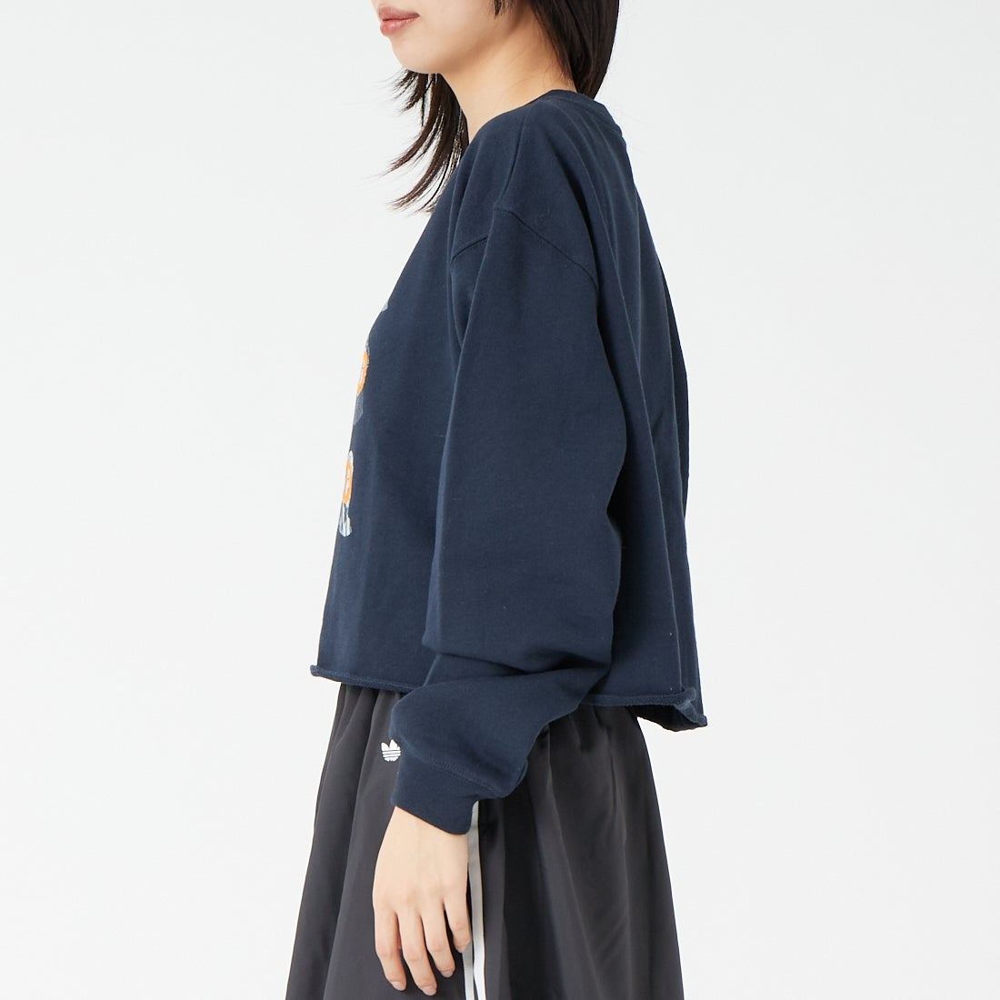 SCREEN STARS [スクリーンスターズ] 別注 偉人プリント カットオフスウェット [2523-IN3-JF] NAVY &&モデル身長：162cm 着用サイズ：F&&