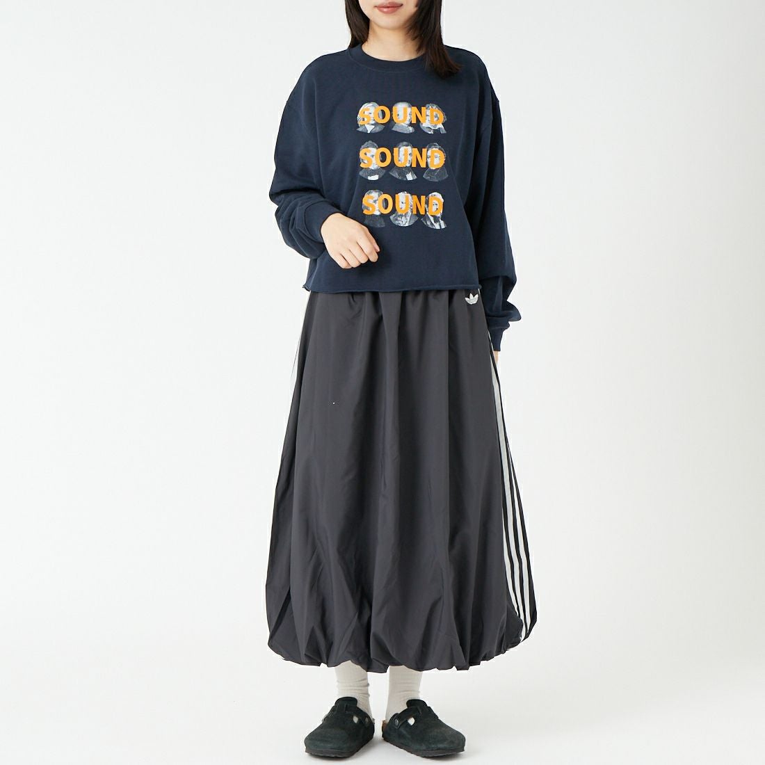 SCREEN STARS [スクリーンスターズ] 別注 偉人プリント カットオフスウェット [2523-IN3-JF] NAVY &&モデル身長：162cm 着用サイズ：F&&