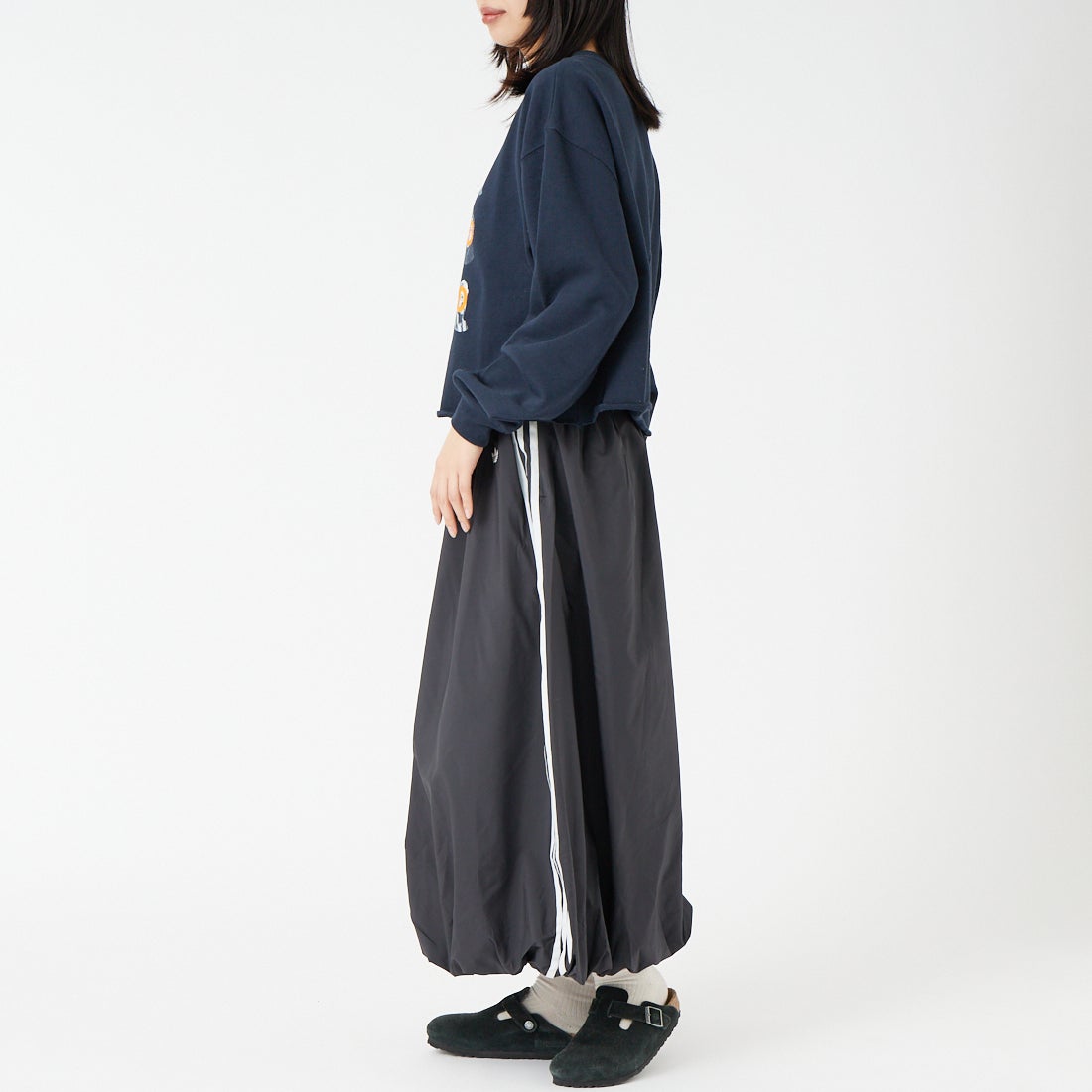 SCREEN STARS [スクリーンスターズ] 別注 偉人プリント カットオフスウェット [2523-IN3-JF] NAVY &&モデル身長：162cm 着用サイズ：F&&