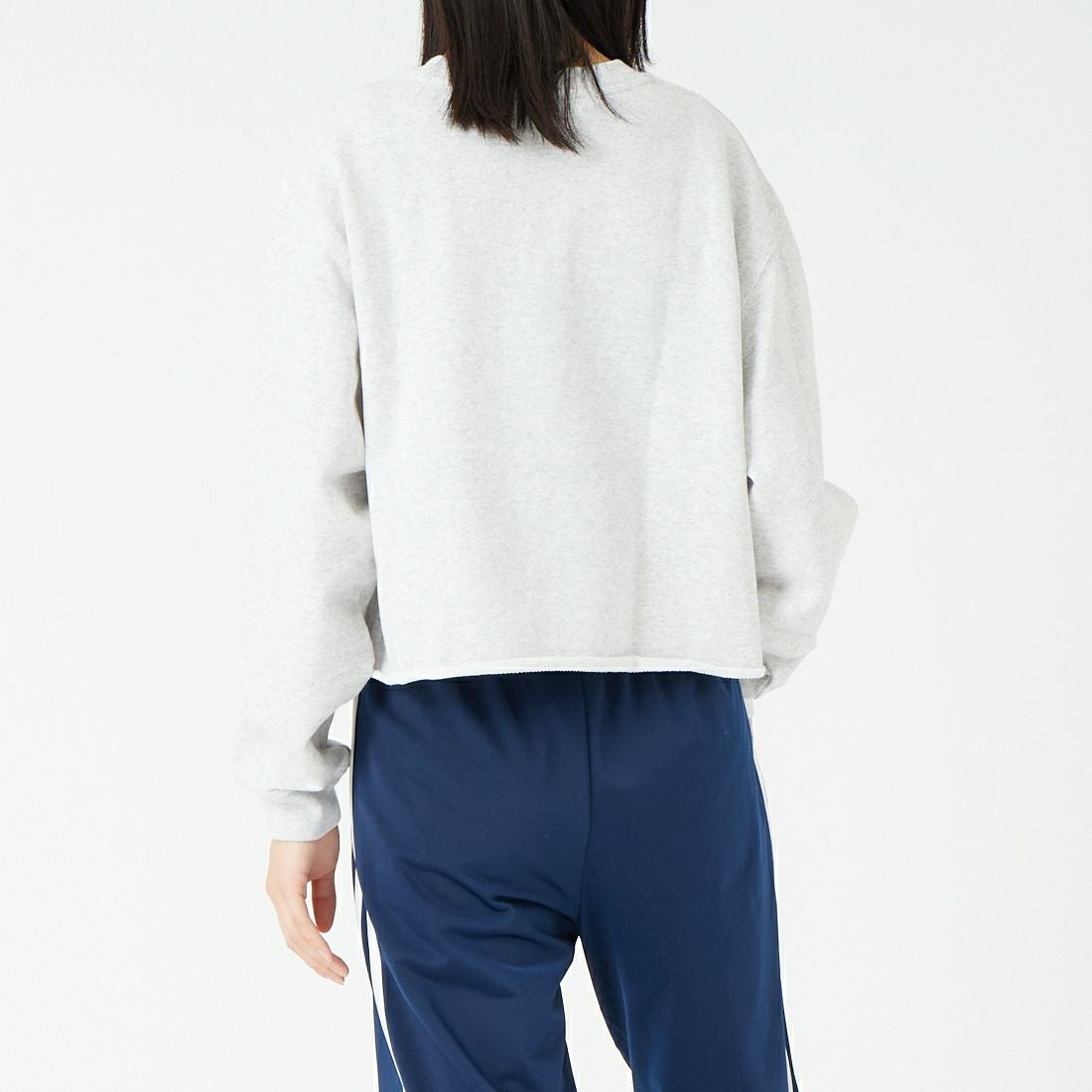 SCREEN STARS [スクリーンスターズ] 別注 偉人プリント カットオフスウェット [2523-IN3-JF] ASH &&モデル身長：162cm 着用サイズ：F&&