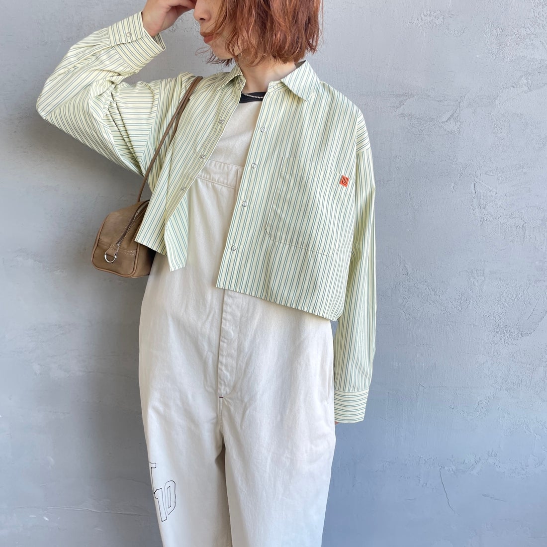 UNIVERSAL OVERALL [ユニバーサルオーバーオール] 別注 ショート丈 ビッグポケットストライプシャツ [U2533158IN-JF] ﾚﾓﾝ &&モデル身長：158cm 着用サイズ：F&&