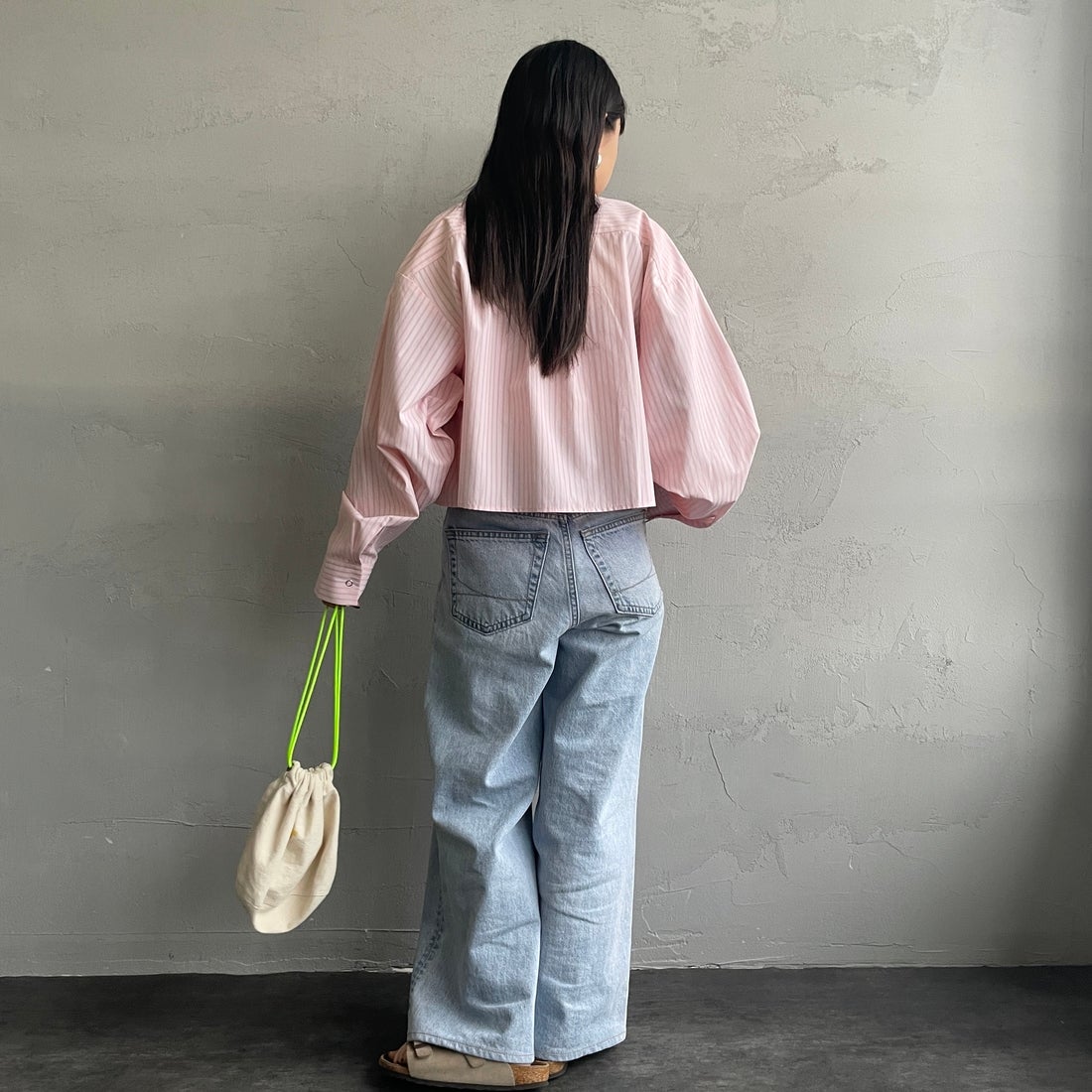 UNIVERSAL OVERALL [ユニバーサルオーバーオール] 別注 ショート丈 ビッグポケットストライプシャツ [U2533158IN-JF] ﾋﾟﾝｸ &&モデル身長：150cm 着用サイズ：F&&