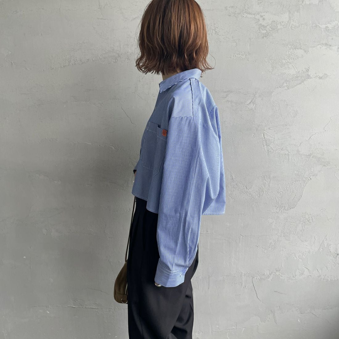 UNIVERSAL OVERALL [ユニバーサルオーバーオール] 別注 ショート丈 ビッグポケットストライプシャツ [U2533158IN-JF] ﾌﾞﾙｰ &&モデル身長：158cm 着用サイズ：F&&