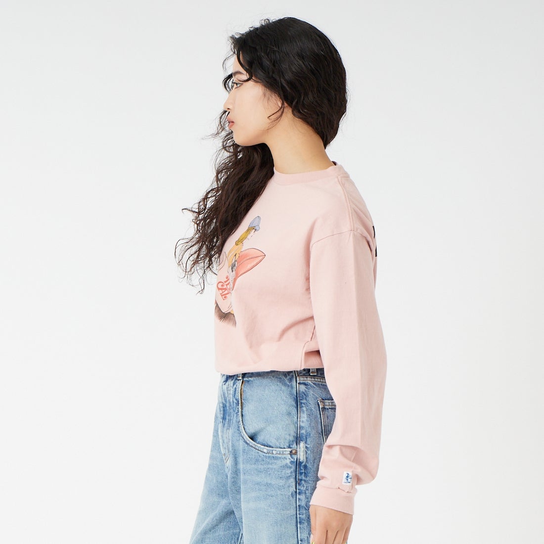 The Endless Summer [エンドレスサマー] MALIBU GIRL ロングスリーブTシャツ [FH-26374316] 15 PINK &&モデル身長：162cm 着用サイズ：S&&