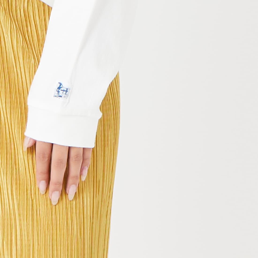 The Endless Summer [エンドレスサマー] MALIBU GIRL ロングスリーブTシャツ [FH-26374316] 07 WHITE &&モデル身長：162cm 着用サイズ：S&&