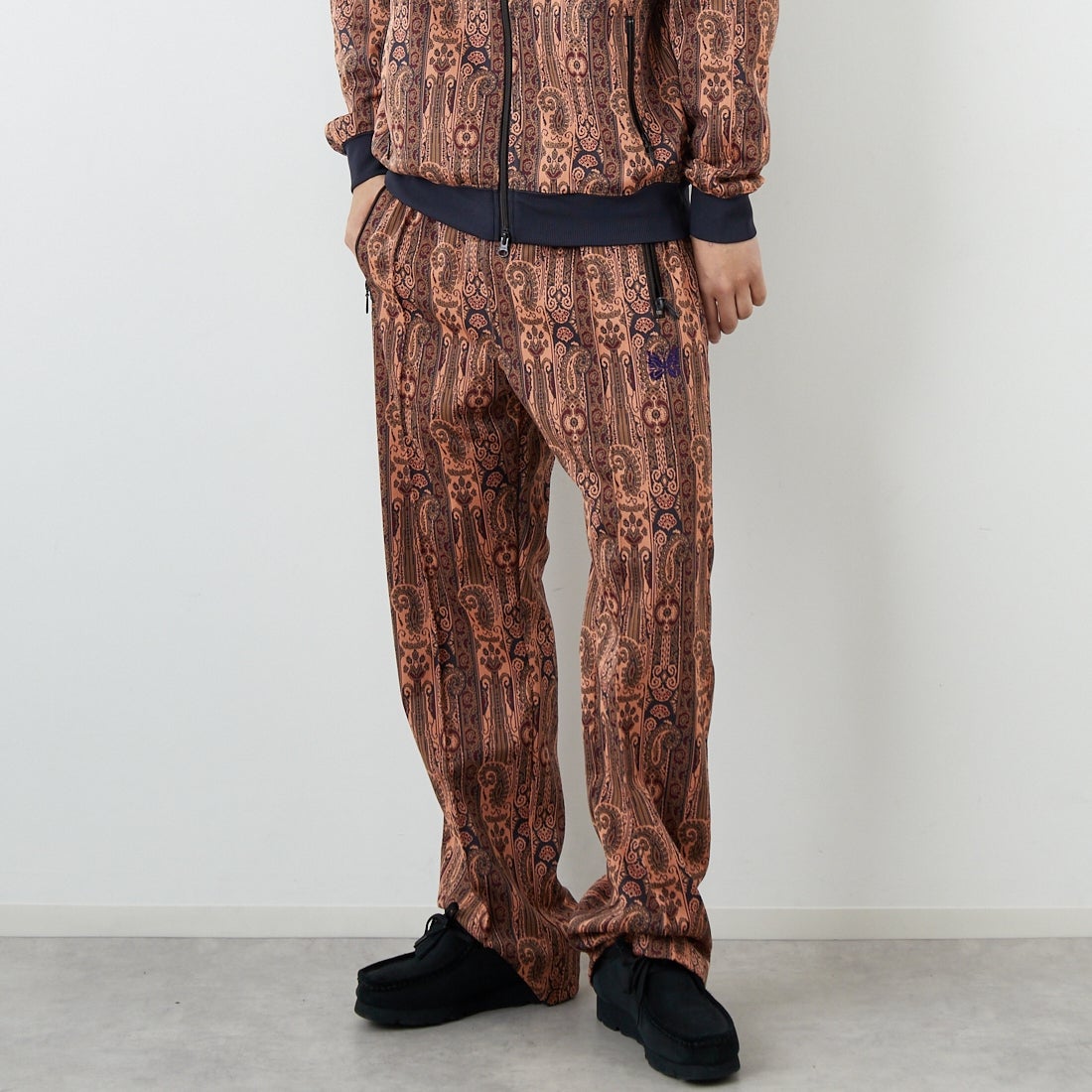 Needles [ニードルズ] トラックパンツ [SX403] E ORANGE &&モデル身長：179cm 着用サイズ：M&&