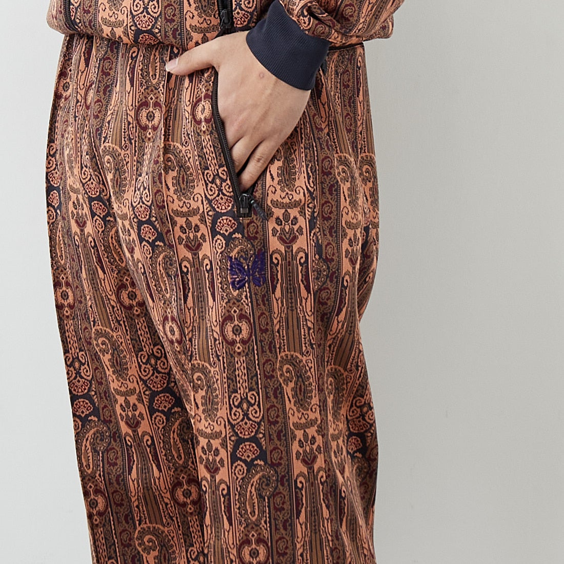 Needles [ニードルズ] トラックパンツ [SX403] E ORANGE &&モデル身長：179cm 着用サイズ：M&&