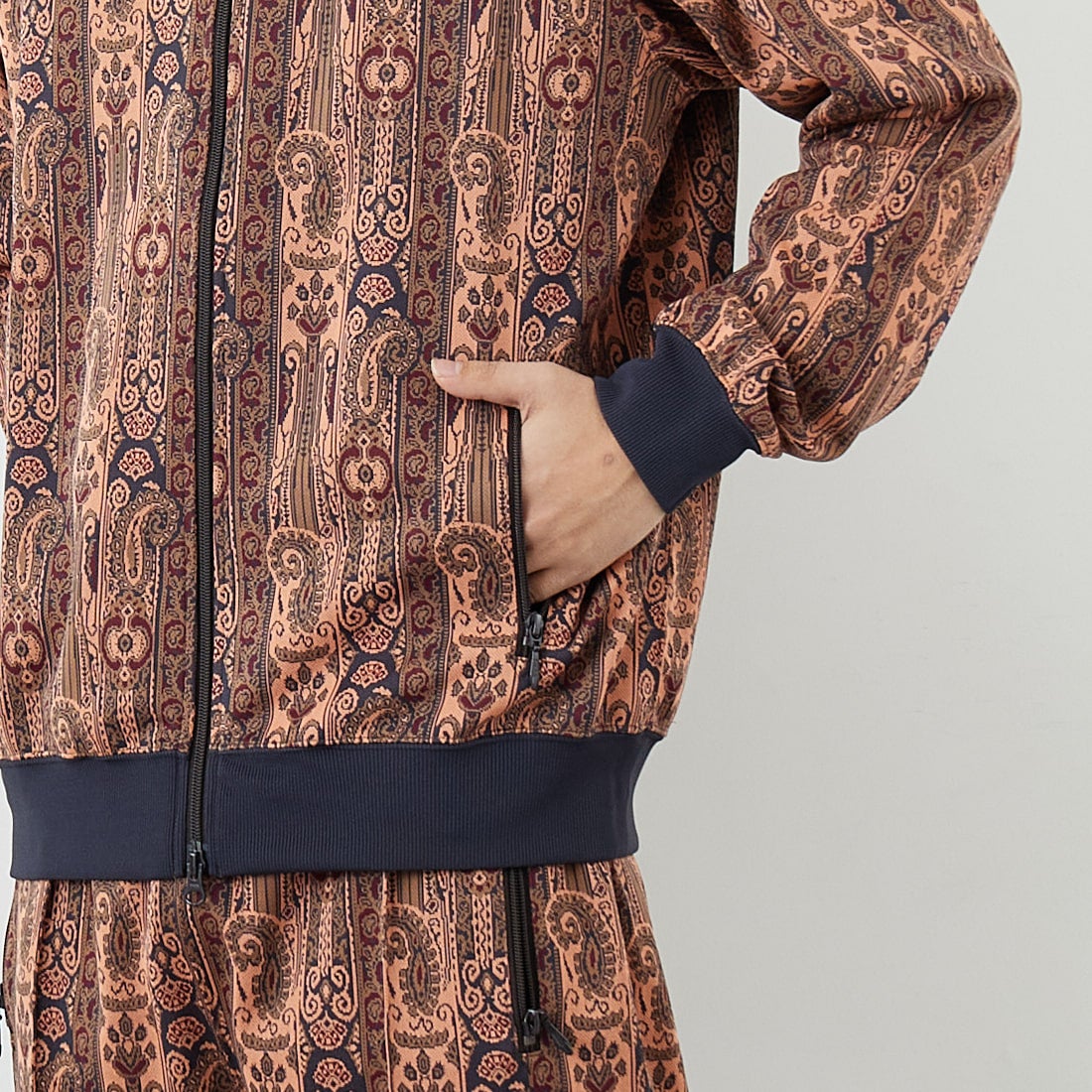 Needles [ニードルズ] トラックジャケット [SX402] E ORANGE &&モデル身長：179cm 着用サイズ：L&&