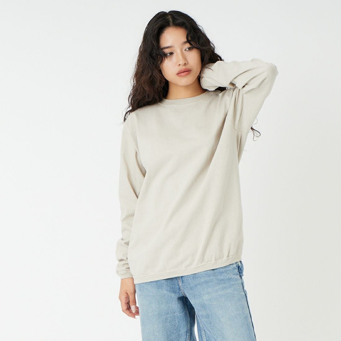 Goodwear [グッドウェア] 7.2oz ヘビーウェイトロングスリーブTシャツ [NGW9951] 9190 MLK.G &&モデル身長：162cm 着用サイズ：L&&