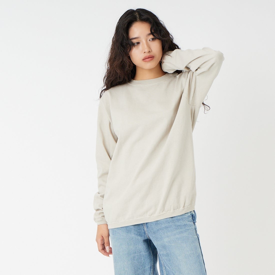 Goodwear [グッドウェア] 7.2oz ヘビーウェイトロングスリーブTシャツ [NGW9951] 9190 MLK.G &&モデル身長：162cm 着用サイズ：L&&