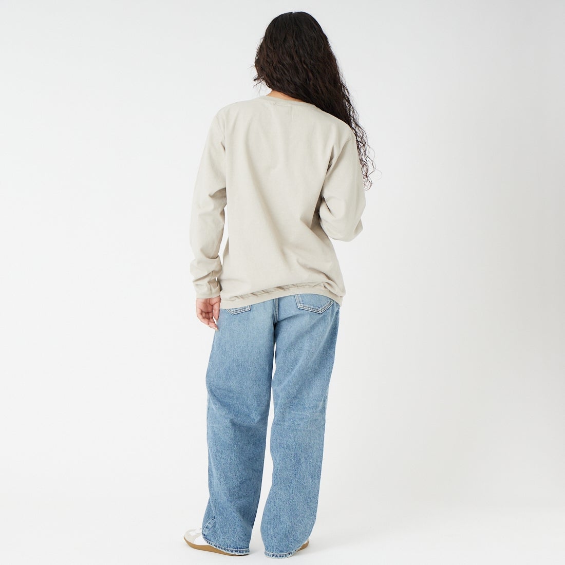 Goodwear [グッドウェア] 7.2oz ヘビーウェイトロングスリーブTシャツ [NGW9951] 9190 MLK.G &&モデル身長：162cm 着用サイズ：L&&