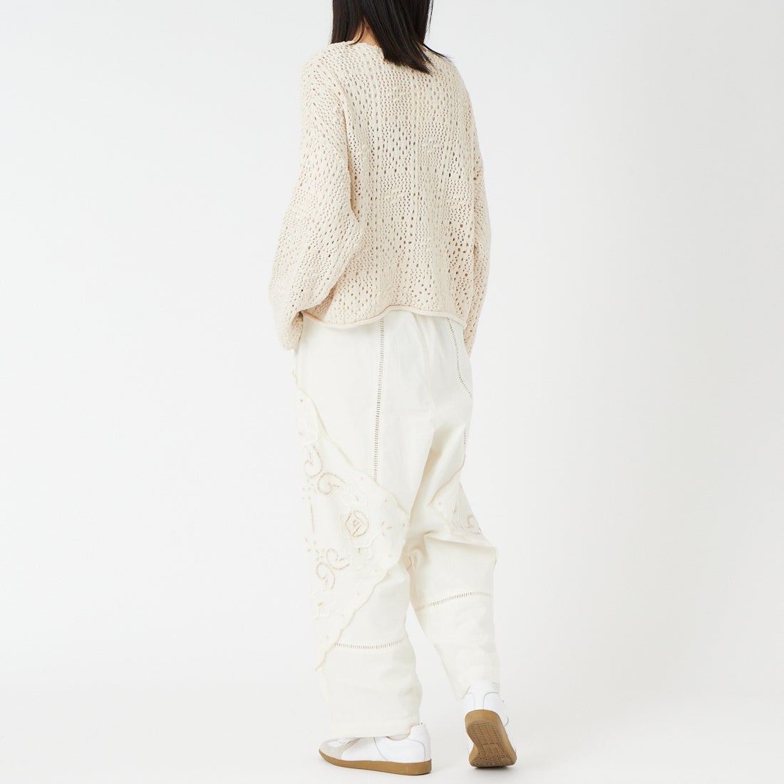ESTROISLOSE [エストゥロワルーズ] ケミカルカットワーク刺繍パンツ [EB25402] 04 IVORY &&モデル身長：162cm 着用サイズ：F&&