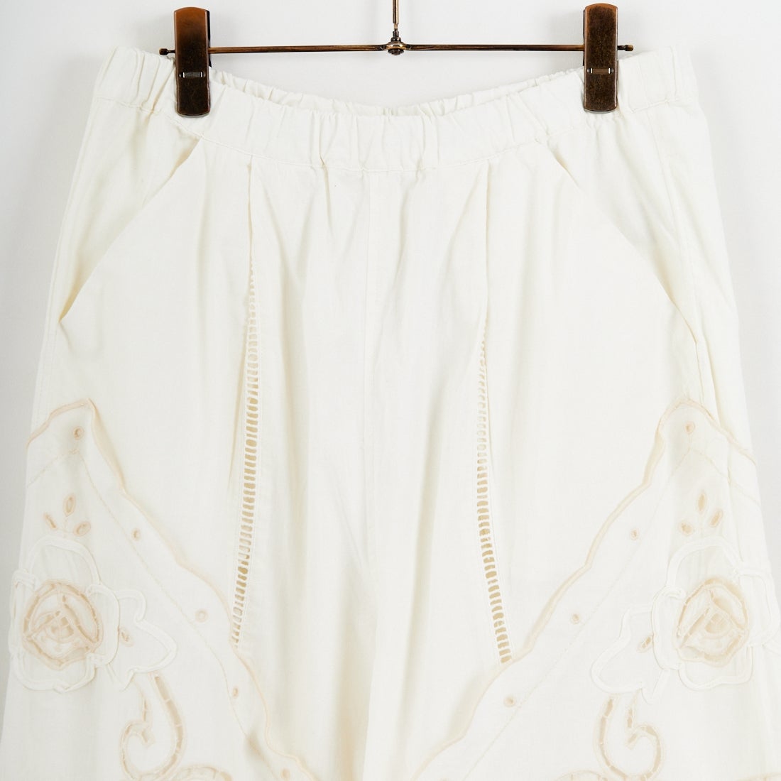 ESTROISLOSE [エストゥロワルーズ] ケミカルカットワーク刺繍パンツ [EB25402] 04 IVORY