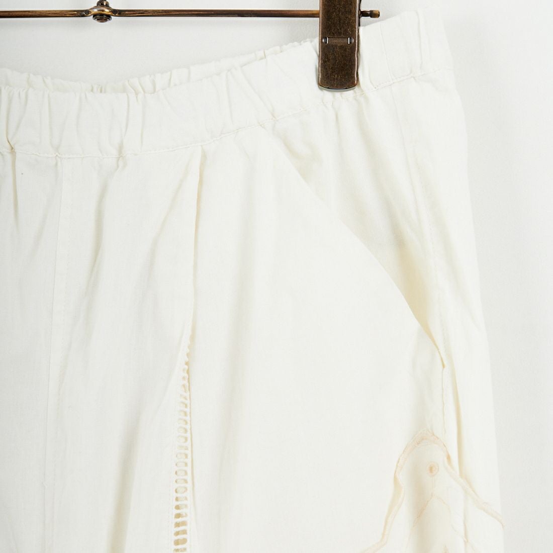 ESTROISLOSE [エストゥロワルーズ] ケミカルカットワーク刺繍パンツ [EB25402] 04 IVORY