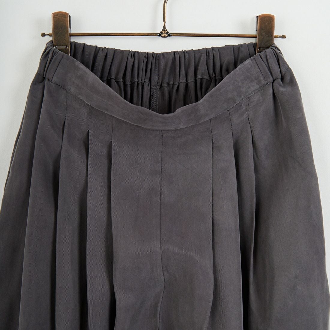 CLOCHE [クロシェ] キュプララフタックワイドパンツ [61286506] ﾁｬｺｰﾙ